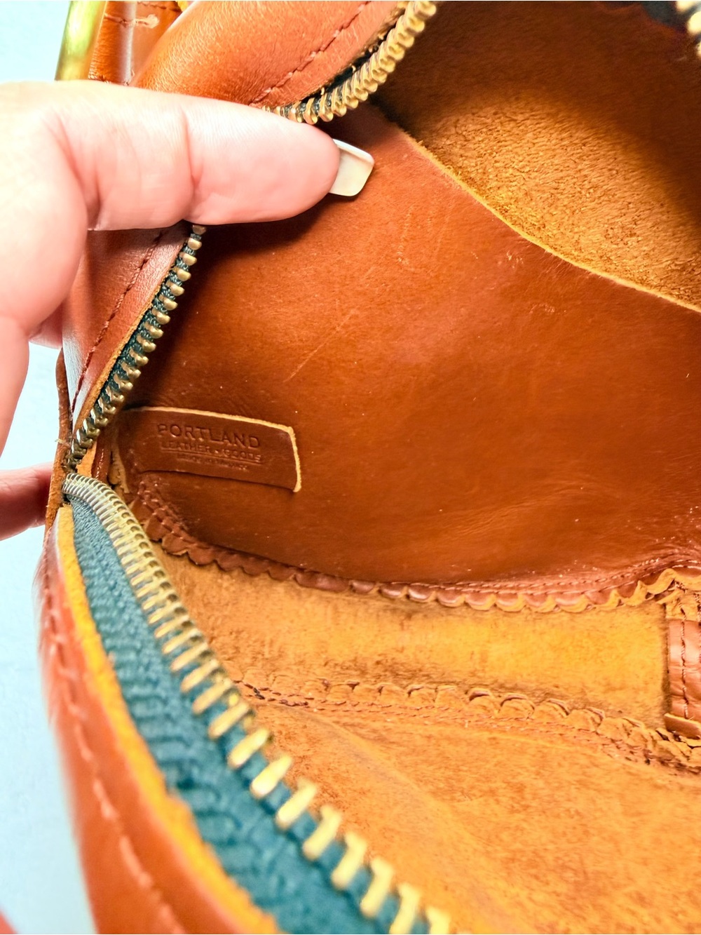 Portland Leather “Almost Perfect” Round Crossbody Bag Honey Small - Picture 6 of 6